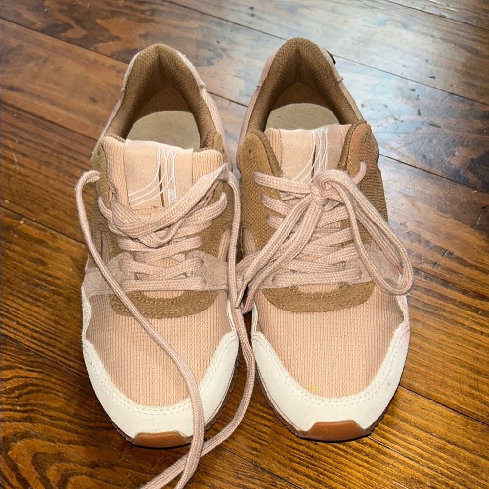 Stylish Tan and White Women's Sneakers